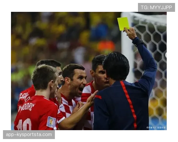 严重犯规判罚标准：红牌与暴力行为的判定要点